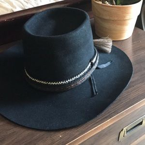 Vintage Men’s Black Cowboy with beautiful band